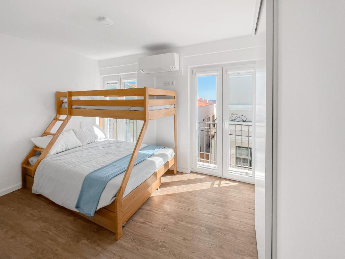 Sea Light Apartment Sesimbra. 2 Bedrooms, 6 Guests المظهر الخارجي الصورة
