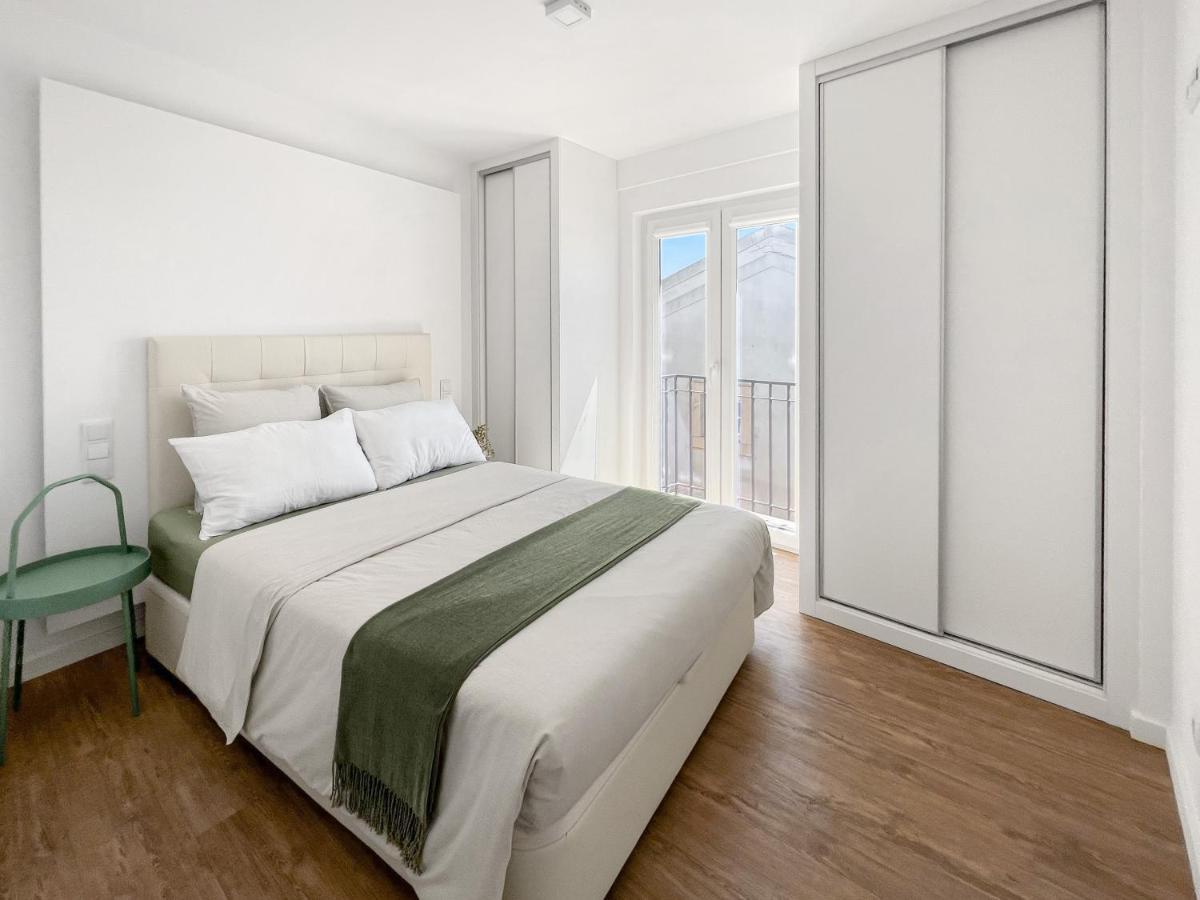 Sea Light Apartment Sesimbra. 2 Bedrooms, 6 Guests المظهر الخارجي الصورة