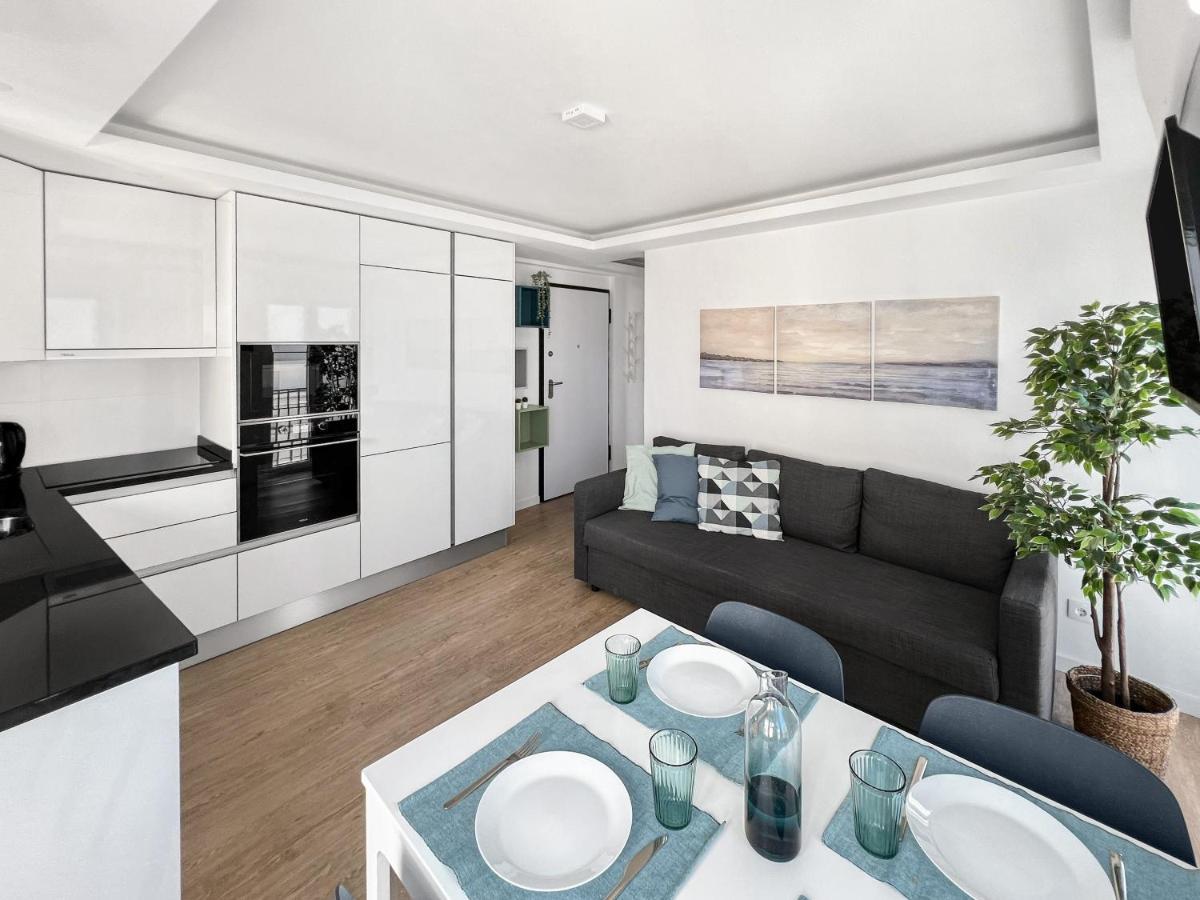 Sea Light Apartment Sesimbra. 2 Bedrooms, 6 Guests المظهر الخارجي الصورة